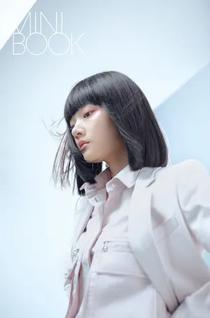 任敏清丽养眼写真图片_6