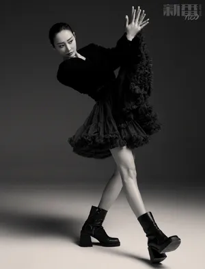 李纯性感黑白写真图片_3