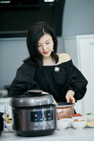 杨子姗性感甜酷写真图片_1