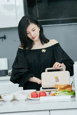 杨子姗性感甜酷写真图片_5