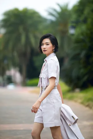 万茜优雅文艺写真图片_4