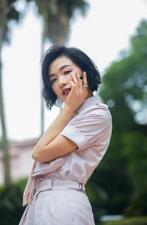 万茜优雅文艺写真图片_5