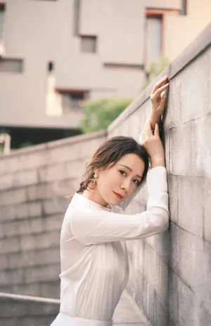 海清优雅迷人写真图片_5