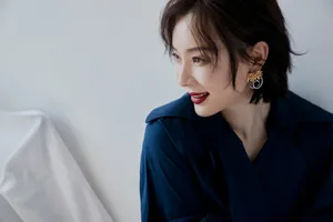 陈数短发红唇性感写真图片_2