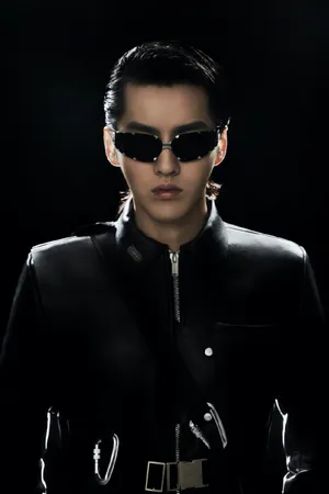 吴亦凡科幻风墨镜代言写真图片
