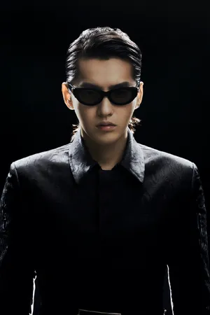 吴亦凡科幻风墨镜代言写真图片_1