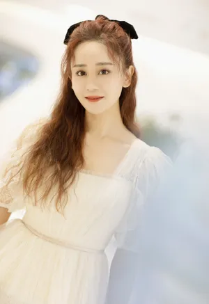 海陆白裙优雅性感写真图片_8