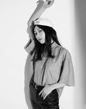 宣璐酷美黑白写真图片_2