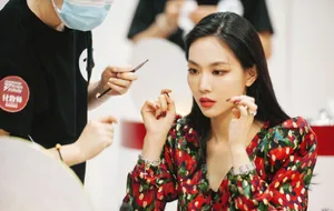王霏霏《乘风破浪的姐姐》图片_7