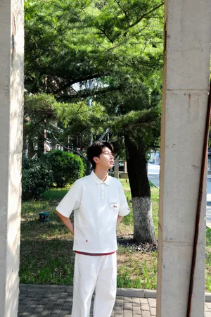 李歌洋休闲随性生活照图片_7