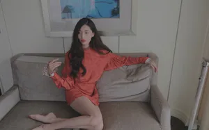 陈碧舸性感红裙写真图片
