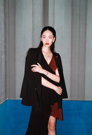 陈碧舸黑色礼服性感写真图片_3