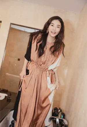陈碧舸优雅时尚写真图片_4