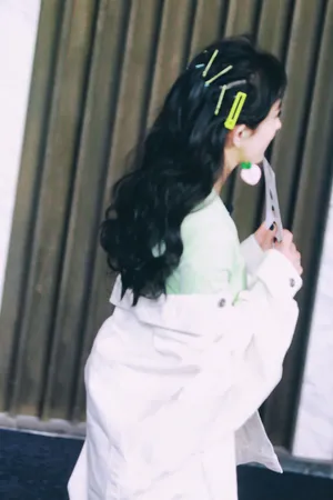 杨幂清新私服养眼街拍图片_4