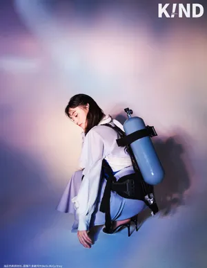 郑爽潜水造型写真图片_1