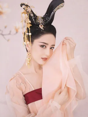 佟丽娅古风汉服写真图片