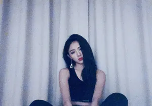 鹂蔓魅惑小蛮腰性感图片