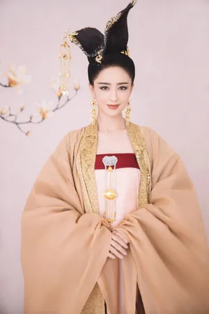 佟丽娅优雅汉服宫装写真图片