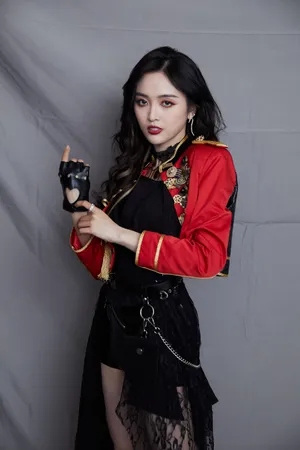 吴宣仪酷美性感写真图片_4