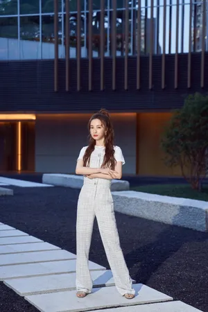 吴昕轻甜养眼写真图片_5