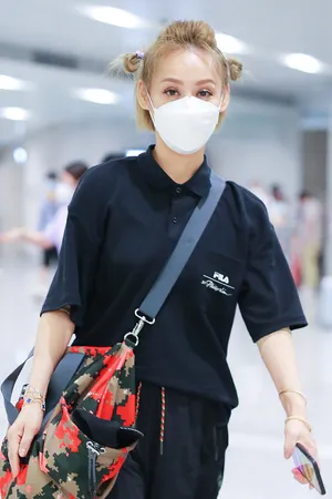 宁静机场私服街拍照图片_7