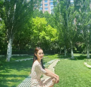 马泽涵印花裙清新俏皮图片_5