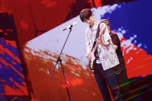 王源晚会现场彩排照图片_1
