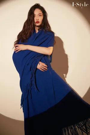 陈碧舸湛蓝围巾光影写真图片_2