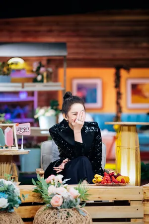 古力娜扎摩登酷美综艺剧照图片_7