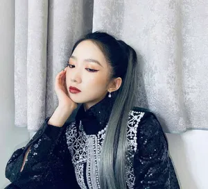 孟美岐魅惑气场超A照片_2