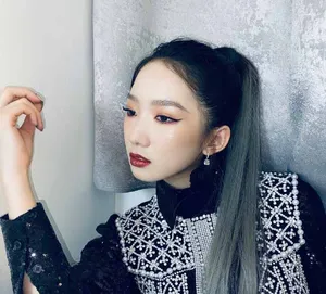 孟美岐魅惑气场超A照片_3