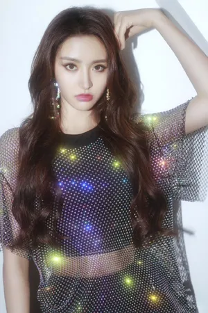 金子涵亮片裙性感写真图片_1