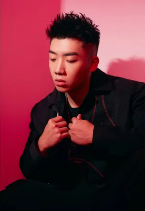 杨和苏时尚帅气写真图片_4