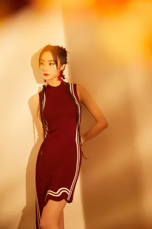 胡冰卿国风红装少女写真图片_4