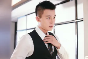 欧豪黑色西装魅力写真图片_5