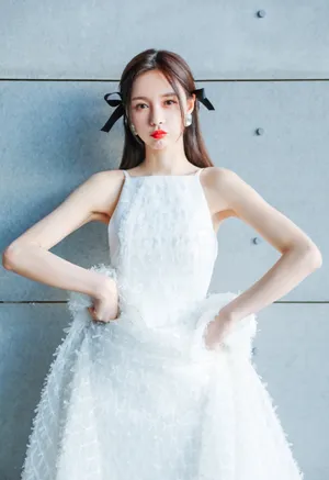 沈梦辰湖南卫视618晚会性感图片_3