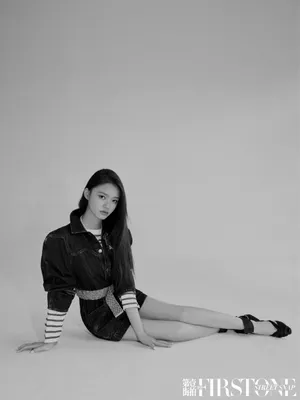 林允吊带红裙性感写真图片_9