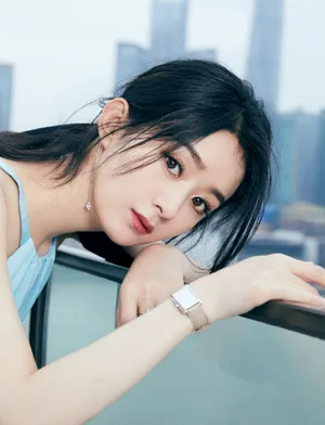 赵丽颖性感小蛮腰写真图片_4