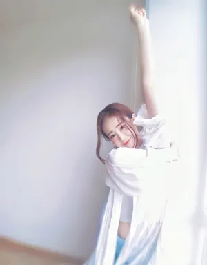 徐紫茵唯美居家写真图片_3