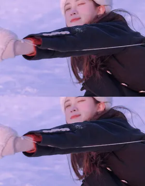 徐紫茵唯美雪地制服写真图片_8