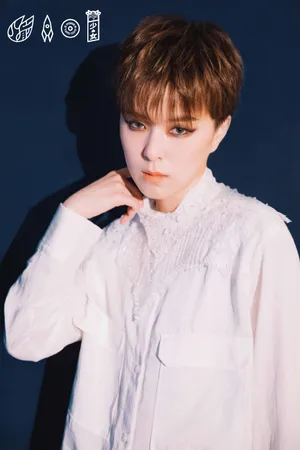 火箭少女101白纱暗黑风写真图片_7