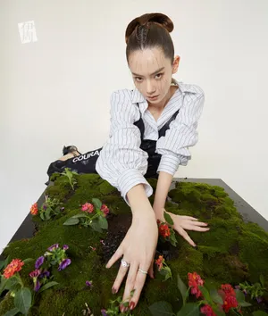 戚薇蜘蛛眼妆大片写真图片_5