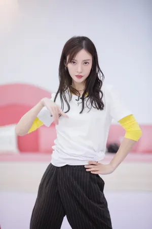 金晨白衫清新甜美写真图片_2