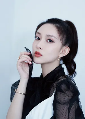 孟子义拼接连衣裙性感写真图片_2