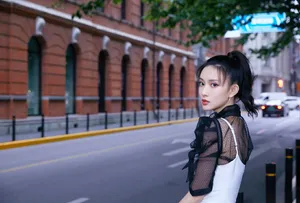 孟子义拼接连衣裙性感写真图片_3