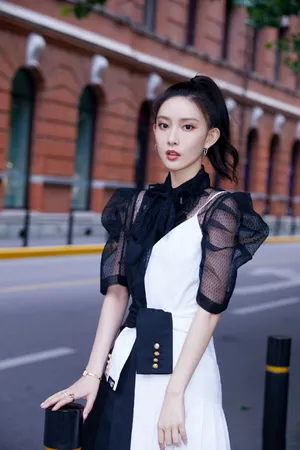 孟子义拼接连衣裙性感写真图片_5