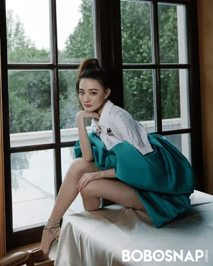 徐璐甜酷闪光少女写真图片_3
