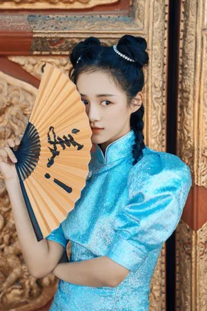 安悦溪蓝色旗袍魅力写真图片_3