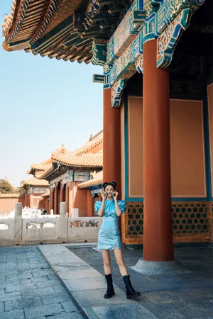安悦溪蓝色旗袍魅力写真图片_6
