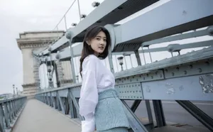 梁洁清新自然写真图片_2